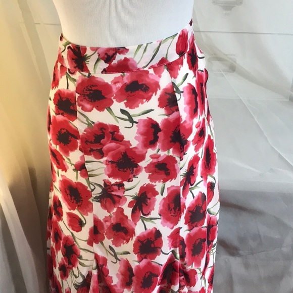 Poppy skirt! - Picture 3 of 5